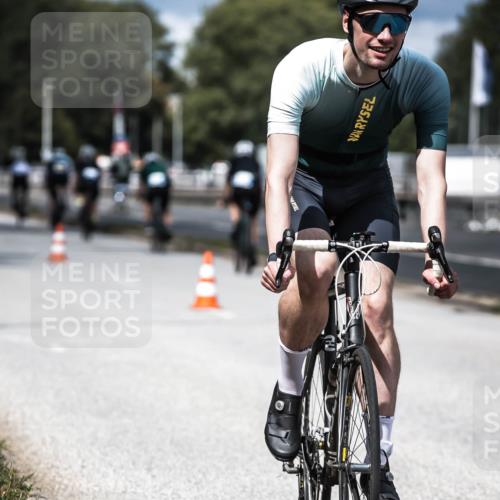 16.08.2026 - KN Förde Triathlon 2026 H.Heesch http://msf.ph/oto/9984372 16.08.2026 12:58:30 Radfahren 547, 572, 596, 600, 716 meine-sportfotos.de