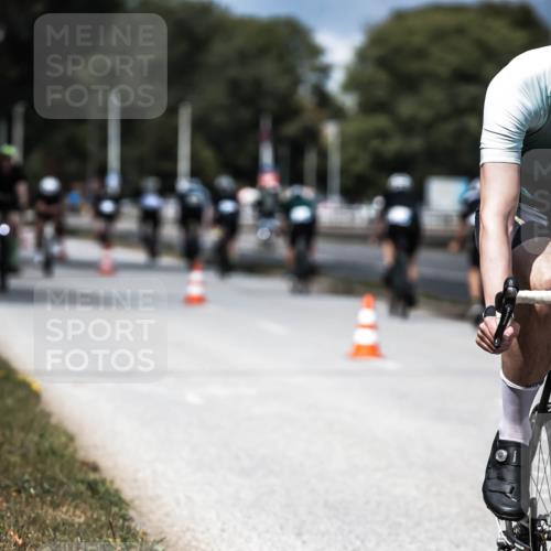 16.08.2026 - KN Förde Triathlon 2026 H.Heesch http://msf.ph/oto/9984374 16.08.2026 12:58:30 Radfahren 547, 572, 596, 600, 716 meine-sportfotos.de