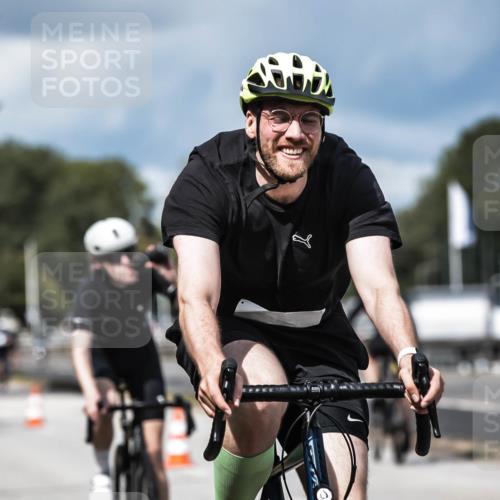 16.08.2026 - KN Förde Triathlon 2026 H.Heesch http://msf.ph/oto/9984389 16.08.2026 12:58:36 Radfahren 528, 540, 547, 552, 611, 704, 714 meine-sportfotos.de