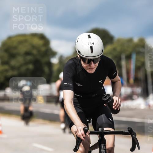 16.08.2026 - KN Förde Triathlon 2026 H.Heesch http://msf.ph/oto/9984399 16.08.2026 12:58:37 Radfahren 528, 540, 552, 611, 704, 714 meine-sportfotos.de