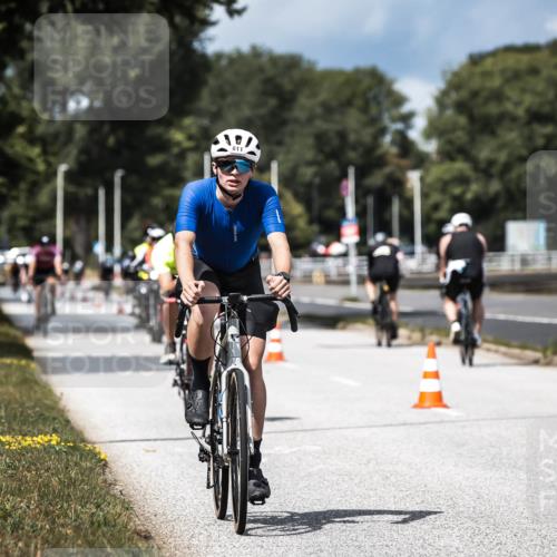 16.08.2026 - KN Förde Triathlon 2026 H.Heesch http://msf.ph/oto/9984402 16.08.2026 12:58:39 Radfahren 528, 540, 552, 611, 704, 714 meine-sportfotos.de