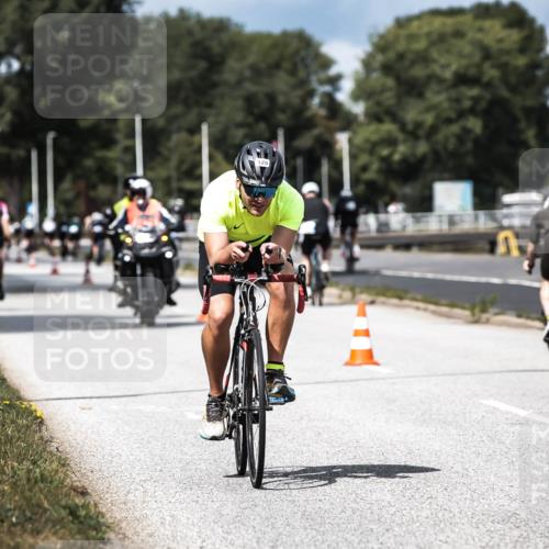 16.08.2026 - KN Förde Triathlon 2026 H.Heesch http://msf.ph/oto/9984414 16.08.2026 12:58:40 Radfahren 528, 552, 611, 714 meine-sportfotos.de
