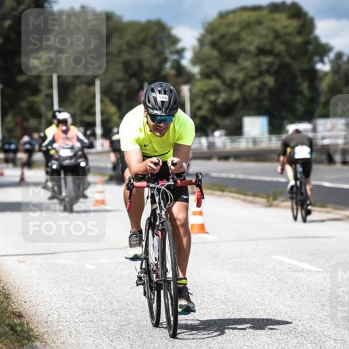 16.08.2026 - KN Förde Triathlon 2026 H.Heesch http://msf.ph/oto/9984419 16.08.2026 12:58:40 Radfahren 528, 552, 611, 714 meine-sportfotos.de