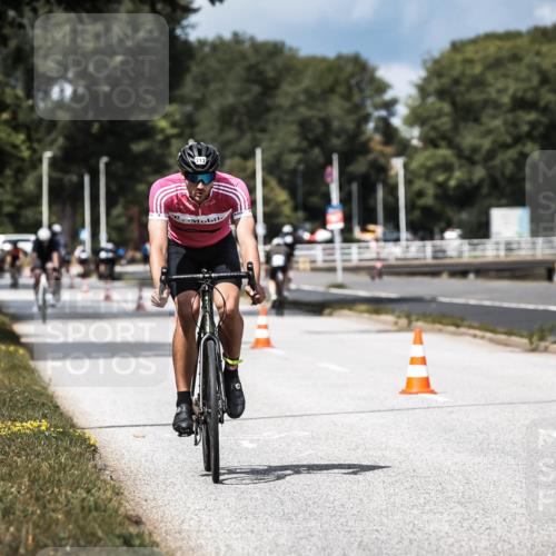 16.08.2026 - KN Förde Triathlon 2026 H.Heesch http://msf.ph/oto/9984429 16.08.2026 12:58:44 Radfahren 528, 595, 713 meine-sportfotos.de