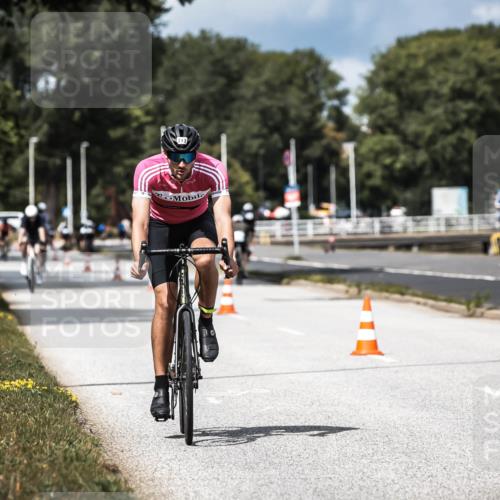 16.08.2026 - KN Förde Triathlon 2026 H.Heesch http://msf.ph/oto/9984431 16.08.2026 12:58:45 Radfahren 595, 713 meine-sportfotos.de