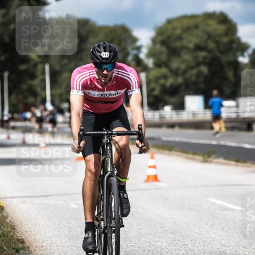 16.08.2026 - KN Förde Triathlon 2026 H.Heesch http://msf.ph/oto/9984445 16.08.2026 12:58:45 Radfahren 595, 713 meine-sportfotos.de