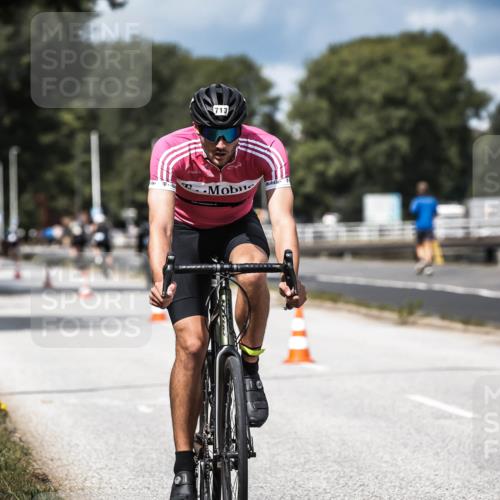 16.08.2026 - KN Förde Triathlon 2026 H.Heesch http://msf.ph/oto/9984446 16.08.2026 12:58:45 Radfahren 595, 713 meine-sportfotos.de