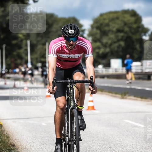 16.08.2026 - KN Förde Triathlon 2026 H.Heesch http://msf.ph/oto/9984447 16.08.2026 12:58:45 Radfahren 595, 713 meine-sportfotos.de