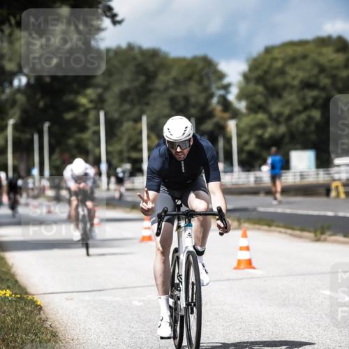 16.08.2026 - KN Förde Triathlon 2026 H.Heesch http://msf.ph/oto/9984451 16.08.2026 12:58:50 Radfahren 521, 595, 715 meine-sportfotos.de
