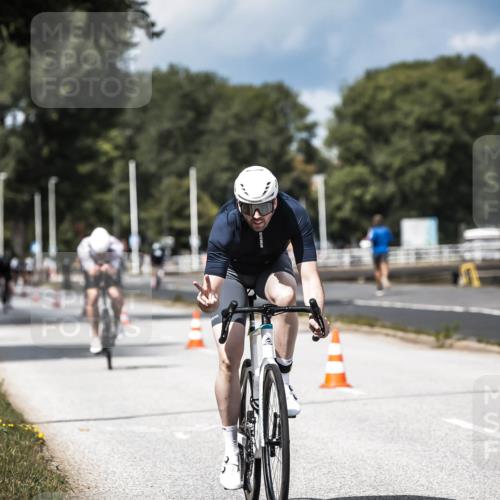 16.08.2026 - KN Förde Triathlon 2026 H.Heesch http://msf.ph/oto/9984452 16.08.2026 12:58:50 Radfahren 521, 595, 715 meine-sportfotos.de