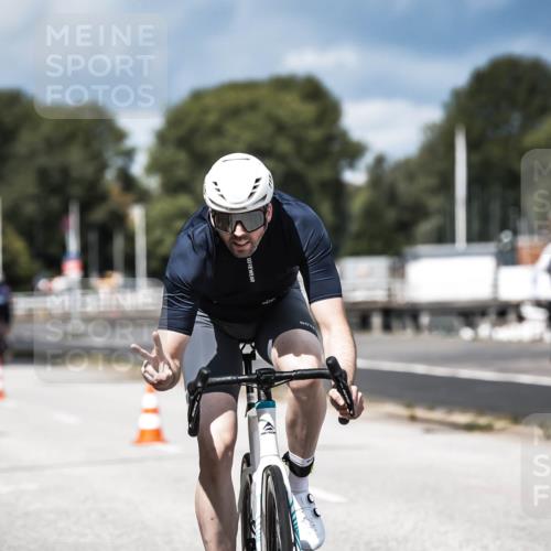 16.08.2026 - KN Förde Triathlon 2026 H.Heesch http://msf.ph/oto/9984463 16.08.2026 12:58:51 Radfahren 521, 715 meine-sportfotos.de