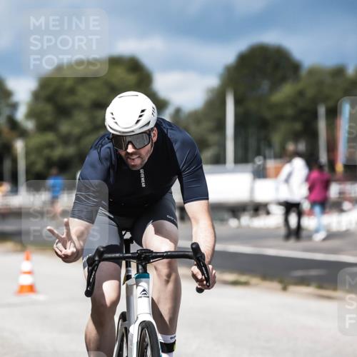 16.08.2026 - KN Förde Triathlon 2026 H.Heesch http://msf.ph/oto/9984466 16.08.2026 12:58:51 Radfahren 521, 715 meine-sportfotos.de