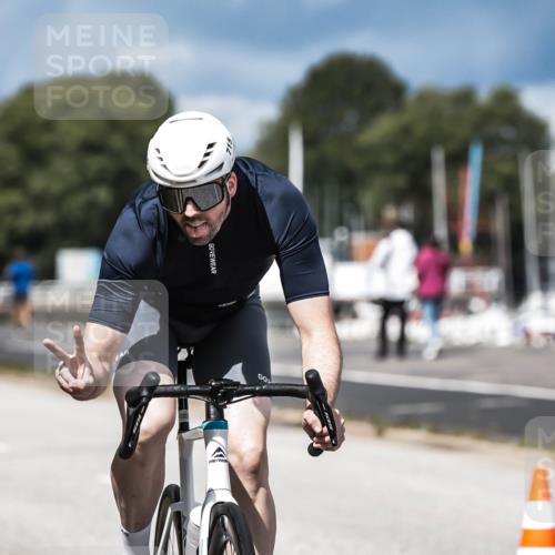 16.08.2026 - KN Förde Triathlon 2026 H.Heesch http://msf.ph/oto/9984468 16.08.2026 12:58:51 Radfahren 521, 715 meine-sportfotos.de