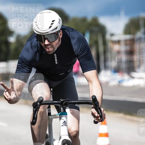 16.08.2026 - KN Förde Triathlon 2026 H.Heesch http://msf.ph/oto/9984472 16.08.2026 12:58:51 Radfahren 521, 715 meine-sportfotos.de