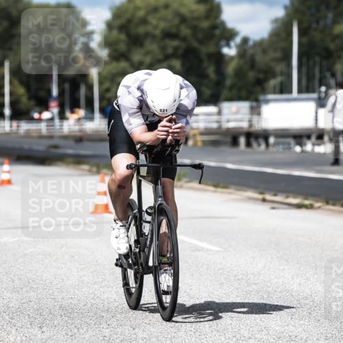 16.08.2026 - KN Förde Triathlon 2026 H.Heesch http://msf.ph/oto/9984479 16.08.2026 12:58:53 Radfahren 521, 522, 715, 737 meine-sportfotos.de