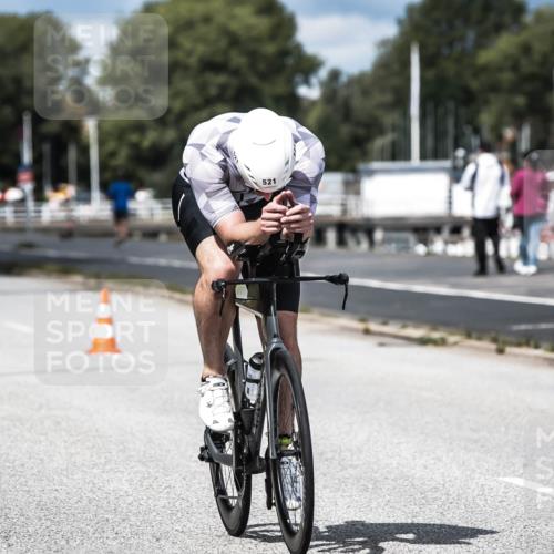 16.08.2026 - KN Förde Triathlon 2026 H.Heesch http://msf.ph/oto/9984482 16.08.2026 12:58:53 Radfahren 521, 522, 715, 737 meine-sportfotos.de