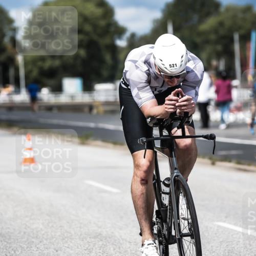 16.08.2026 - KN Förde Triathlon 2026 H.Heesch http://msf.ph/oto/9984487 16.08.2026 12:58:53 Radfahren 521, 522, 715, 737 meine-sportfotos.de