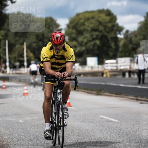 16.08.2026 - KN Förde Triathlon 2026 H.Heesch http://msf.ph/oto/9984532 16.08.2026 12:59:08 Radfahren 501, 718, 723, 731, 745 meine-sportfotos.de