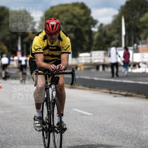 16.08.2026 - KN Förde Triathlon 2026 H.Heesch http://msf.ph/oto/9984537 16.08.2026 12:59:08 Radfahren 501, 718, 723, 731, 745 meine-sportfotos.de