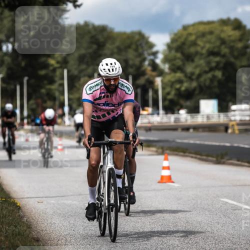 16.08.2026 - KN Förde Triathlon 2026 H.Heesch http://msf.ph/oto/9984548 16.08.2026 12:59:10 Radfahren 501, 530, 718, 723, 731, 745 meine-sportfotos.de