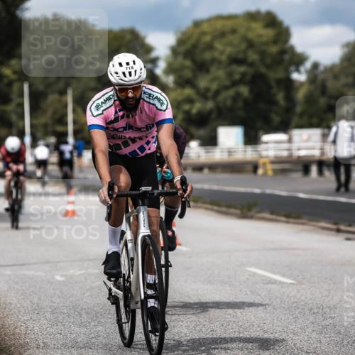 16.08.2026 - KN Förde Triathlon 2026 H.Heesch http://msf.ph/oto/9984554 16.08.2026 12:59:10 Radfahren 501, 530, 718, 723, 731, 745 meine-sportfotos.de