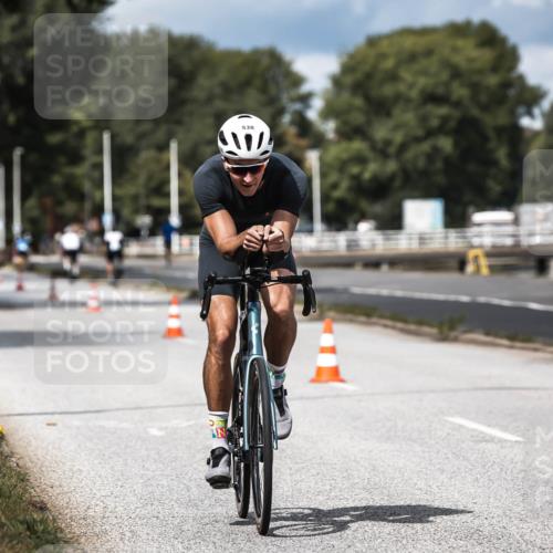 16.08.2026 - KN Förde Triathlon 2026 H.Heesch http://msf.ph/oto/9984569 16.08.2026 12:59:14 Radfahren 501, 530, 718, 730, 731, 745 meine-sportfotos.de