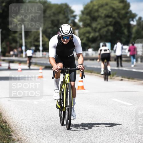 16.08.2026 - KN Förde Triathlon 2026 H.Heesch http://msf.ph/oto/9984606 16.08.2026 12:59:27 Radfahren 519, 541, 710 meine-sportfotos.de
