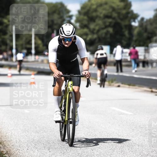 16.08.2026 - KN Förde Triathlon 2026 H.Heesch http://msf.ph/oto/9984608 16.08.2026 12:59:27 Radfahren 519, 541, 710 meine-sportfotos.de
