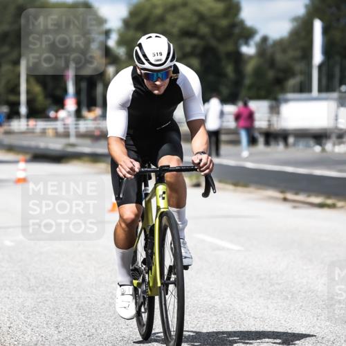 16.08.2026 - KN Förde Triathlon 2026 H.Heesch http://msf.ph/oto/9984613 16.08.2026 12:59:27 Radfahren 519, 541, 710 meine-sportfotos.de
