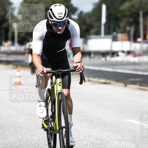 16.08.2026 - KN Förde Triathlon 2026 H.Heesch http://msf.ph/oto/9984617 16.08.2026 12:59:27 Radfahren 519, 541, 710 meine-sportfotos.de