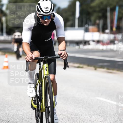 16.08.2026 - KN Förde Triathlon 2026 H.Heesch http://msf.ph/oto/9984618 16.08.2026 12:59:27 Radfahren 519, 541, 710 meine-sportfotos.de