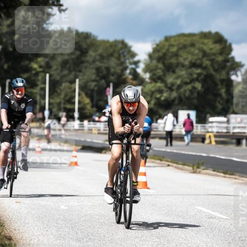 16.08.2026 - KN Förde Triathlon 2026 H.Heesch http://msf.ph/oto/9984690 16.08.2026 12:59:51 Radfahren 506, 510, 553, 581, 599, 603, 605 meine-sportfotos.de