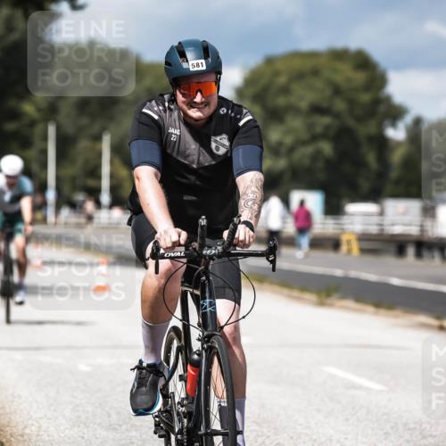 16.08.2026 - KN Förde Triathlon 2026 H.Heesch http://msf.ph/oto/9984710 16.08.2026 12:59:53 Radfahren 510, 553, 581, 599, 603, 605 meine-sportfotos.de