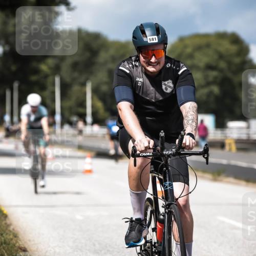 16.08.2026 - KN Förde Triathlon 2026 H.Heesch http://msf.ph/oto/9984712 16.08.2026 12:59:53 Radfahren 510, 553, 581, 599, 603, 605 meine-sportfotos.de