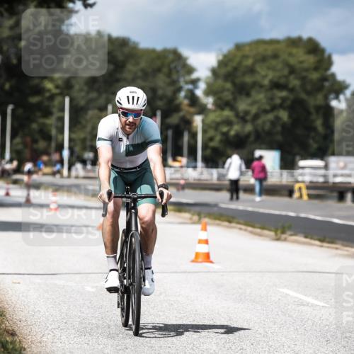 16.08.2026 - KN Förde Triathlon 2026 H.Heesch http://msf.ph/oto/9984721 16.08.2026 12:59:55 Radfahren 510, 553, 558, 581, 599, 605, 738 meine-sportfotos.de