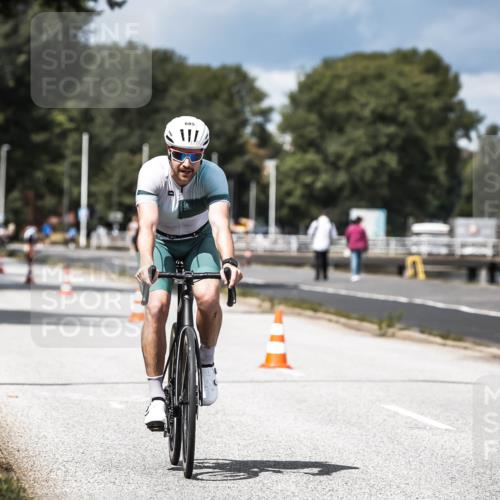 16.08.2026 - KN Förde Triathlon 2026 H.Heesch http://msf.ph/oto/9984722 16.08.2026 12:59:55 Radfahren 510, 553, 558, 581, 599, 605, 738 meine-sportfotos.de