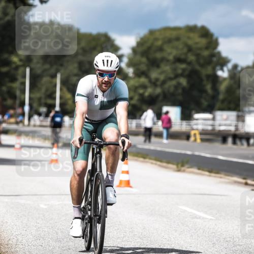 16.08.2026 - KN Förde Triathlon 2026 H.Heesch http://msf.ph/oto/9984726 16.08.2026 12:59:55 Radfahren 510, 553, 558, 581, 599, 605, 738 meine-sportfotos.de