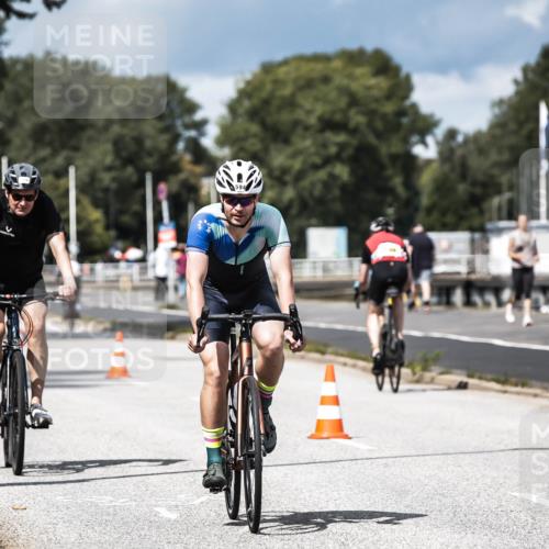 16.08.2026 - KN Förde Triathlon 2026 H.Heesch http://msf.ph/oto/9984737 16.08.2026 13:00:37 Radfahren 505, 557, 589, 594, 722, 729, 743, 746 meine-sportfotos.de