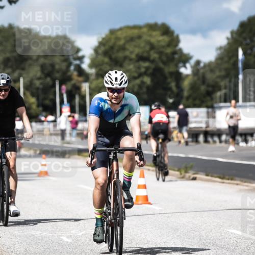 16.08.2026 - KN Förde Triathlon 2026 H.Heesch http://msf.ph/oto/9984740 16.08.2026 13:00:37 Radfahren 505, 557, 589, 594, 722, 729, 743, 746 meine-sportfotos.de
