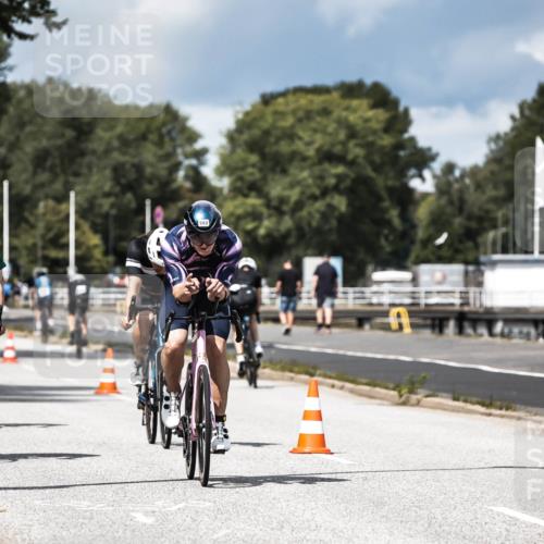 16.08.2026 - KN Förde Triathlon 2026 H.Heesch http://msf.ph/oto/9984754 16.08.2026 13:00:45 Radfahren 531, 533, 552, 588, 590, 597, 607, 707, 734, 747 meine-sportfotos.de