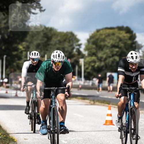 16.08.2026 - KN Förde Triathlon 2026 H.Heesch http://msf.ph/oto/9984766 16.08.2026 13:00:47 Radfahren 531, 533, 538, 552, 588, 590, 597, 607, 734, 747 meine-sportfotos.de