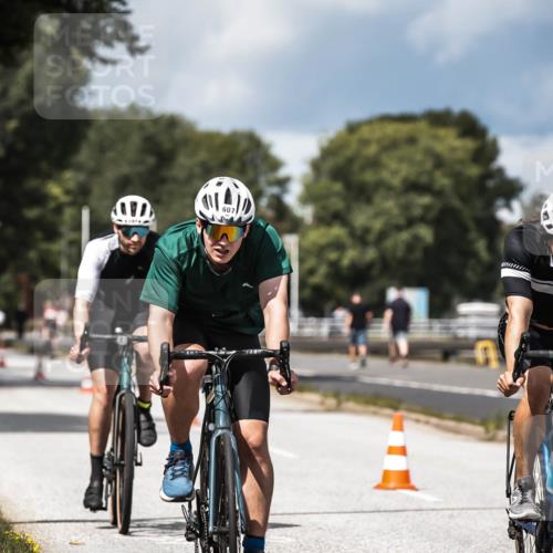 16.08.2026 - KN Förde Triathlon 2026 H.Heesch http://msf.ph/oto/9984770 16.08.2026 13:00:47 Radfahren 531, 533, 538, 552, 588, 590, 597, 607, 734, 747 meine-sportfotos.de