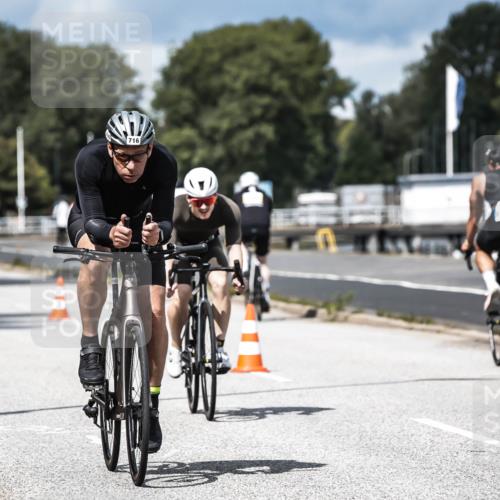 16.08.2026 - KN Förde Triathlon 2026 H.Heesch http://msf.ph/oto/9984795 16.08.2026 13:00:55 Radfahren 544, 547, 556, 702, 716 meine-sportfotos.de