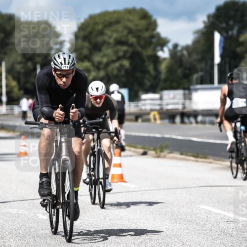 16.08.2026 - KN Förde Triathlon 2026 H.Heesch http://msf.ph/oto/9984796 16.08.2026 13:00:55 Radfahren 544, 547, 556, 702, 716 meine-sportfotos.de