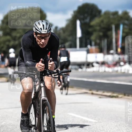 16.08.2026 - KN Förde Triathlon 2026 H.Heesch http://msf.ph/oto/9984806 16.08.2026 13:00:55 Radfahren 544, 547, 556, 702, 716 meine-sportfotos.de