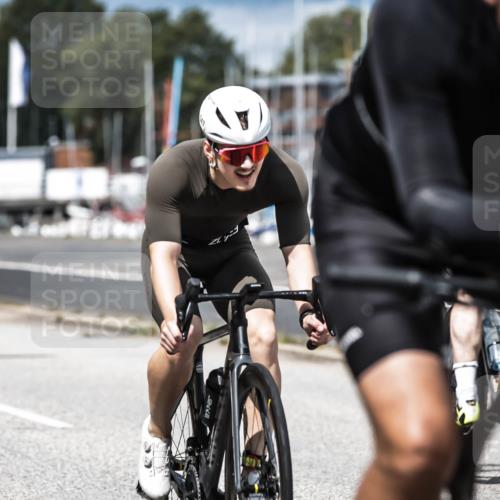 16.08.2026 - KN Förde Triathlon 2026 H.Heesch http://msf.ph/oto/9984810 16.08.2026 13:00:56 Radfahren 544, 547, 556, 702, 716 meine-sportfotos.de