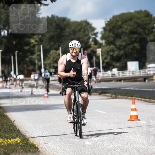 16.08.2026 - KN Förde Triathlon 2026 H.Heesch http://msf.ph/oto/9984822 16.08.2026 13:01:09 Radfahren 596 meine-sportfotos.de