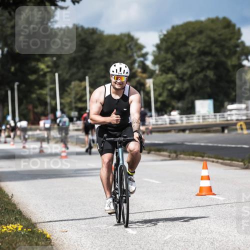 16.08.2026 - KN Förde Triathlon 2026 H.Heesch http://msf.ph/oto/9984824 16.08.2026 13:01:09 Radfahren 596 meine-sportfotos.de