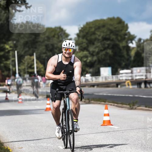 16.08.2026 - KN Förde Triathlon 2026 H.Heesch http://msf.ph/oto/9984829 16.08.2026 13:01:09 Radfahren 596 meine-sportfotos.de