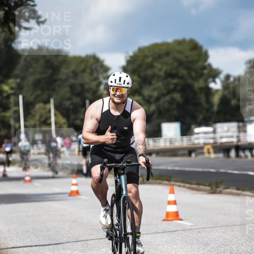 16.08.2026 - KN Förde Triathlon 2026 H.Heesch http://msf.ph/oto/9984832 16.08.2026 13:01:09 Radfahren 596 meine-sportfotos.de